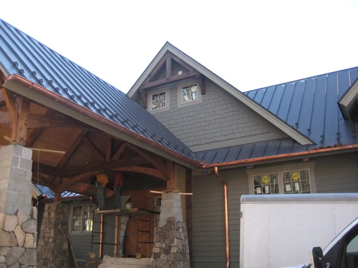 Craftsman Roofing team delivering quality roofing work in Van Buren